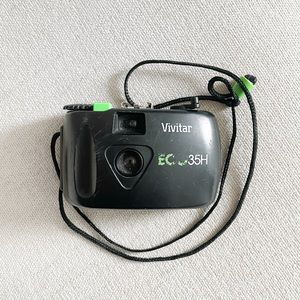 Vivitar ECO35H 35mm Camera